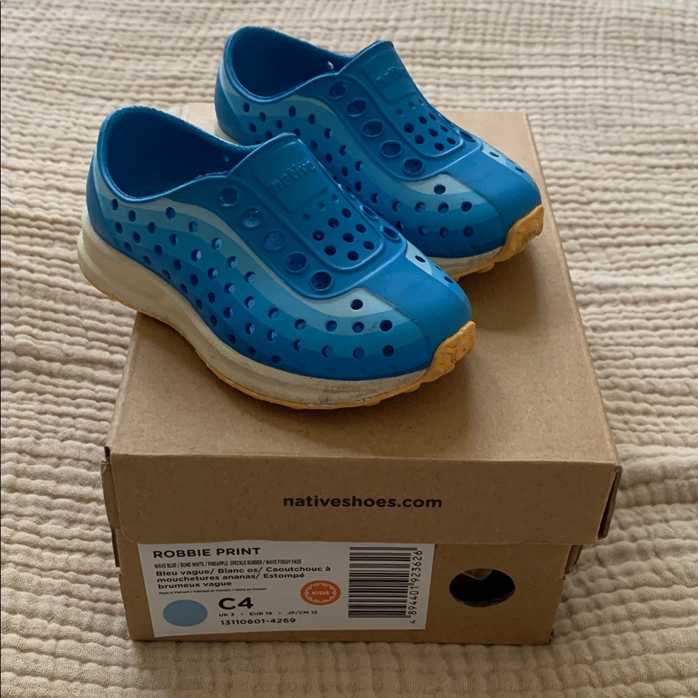 Native kids/ baby Robbie Aqua Blue Slip-On Water Shoes - size C4